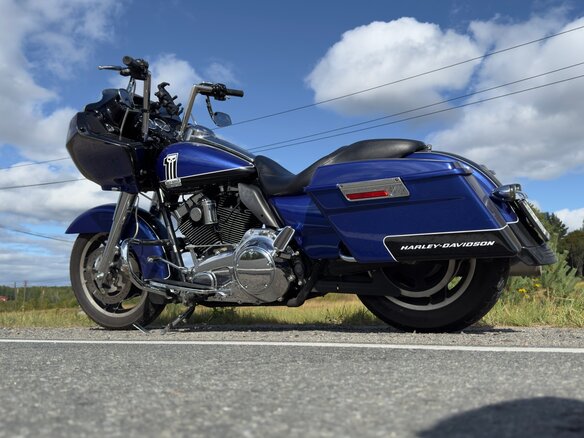 2011 Harley-Davidson Road Glide Limited, синий, 1000000 рублей - вид 19