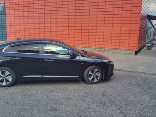 2017 Hyundai IONIQ, чёрный, 1035839 рублей, вид 4