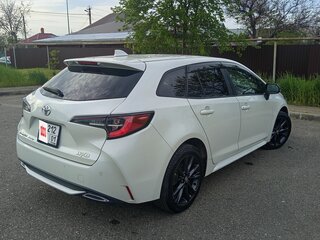 2019 Toyota Corolla XII (E210), белый, 1950000 рублей, вид 5