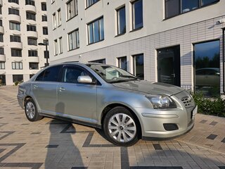 2006 Toyota Avensis II Рестайлинг, серебристый, 490000 рублей, вид 4
