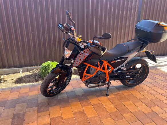 2016 KTM 690 Duke, оранжевый, 585000 рублей - вид 2