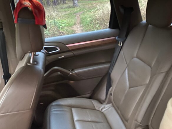 2011 Porsche Cayenne II (958), коричневый, 2200000 рублей - вид 4