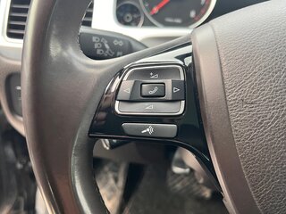 2016 Volkswagen Touareg II Рестайлинг, чёрный, 3000000 рублей, вид 5