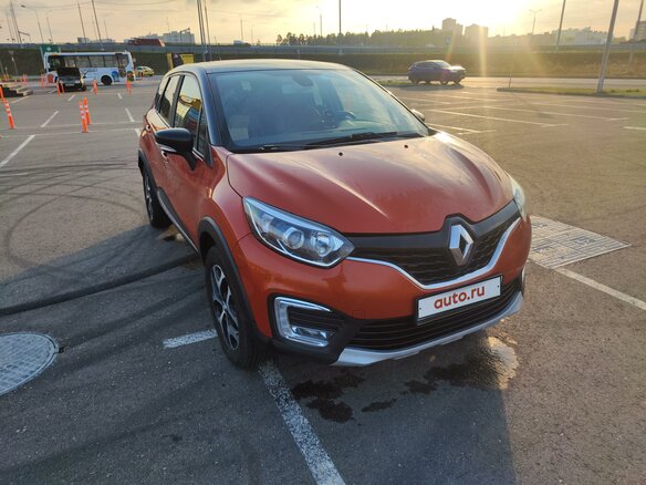 2016 Renault Kaptur I, оранжевый, 1440000 рублей - вид 4