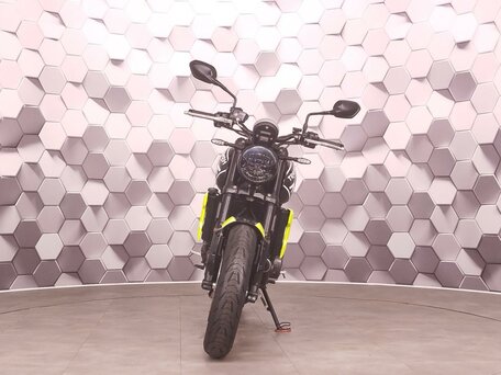 2023 Triumph Trident 660, чёрный, 777000 рублей, вид 5