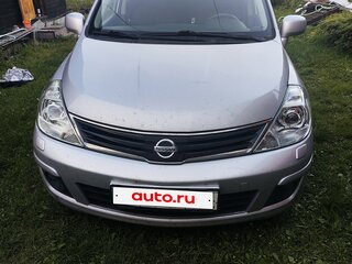 2011 Nissan Tiida I Рестайлинг, серебристый, 900000 рублей, вид 2