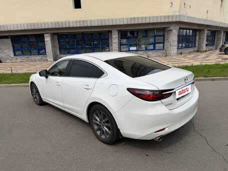 2019 Mazda 6 III (GJ) Рестайлинг 2, белый, 1880000 рублей, вид 4