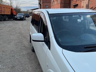 2004 Nissan Lafesta I, белый, 500000 рублей, вид 3