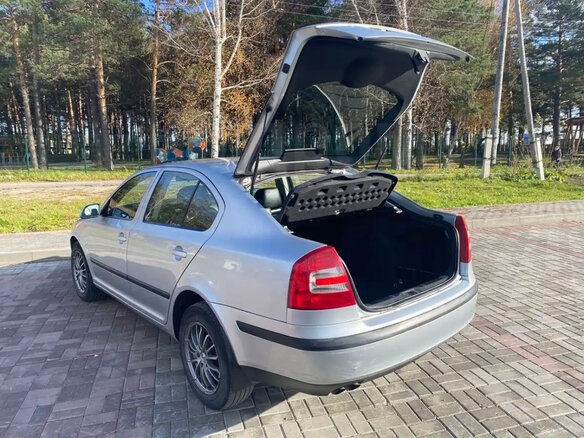 2008 Skoda Octavia II (A5), серебристый, 960000 рублей - вид 17