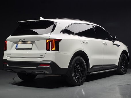 2024 Kia Sorento IV Рестайлинг, белый, 4980000 рублей, вид 3