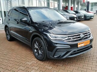 2021 Volkswagen Tiguan Allspace II Рестайлинг, чёрный, 3500000 рублей, вид 3