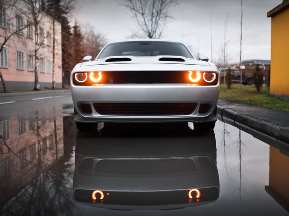 2019 Dodge Challenger III Рестайлинг 2, серебристый - вид 1