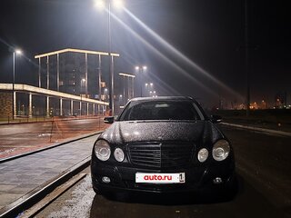 2006 Mercedes-Benz E-Класс 200 III (W211, S211) Рестайлинг, чёрный, 1000000 рублей, вид 2