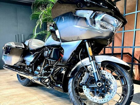 2025 Harley-Davidson CVO Road Glide, серый, 6500000 рублей, вид 2