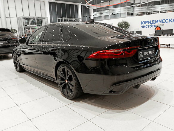 2023 Jaguar XF II Рестайлинг, чёрный, 4680000 рублей - вид 6