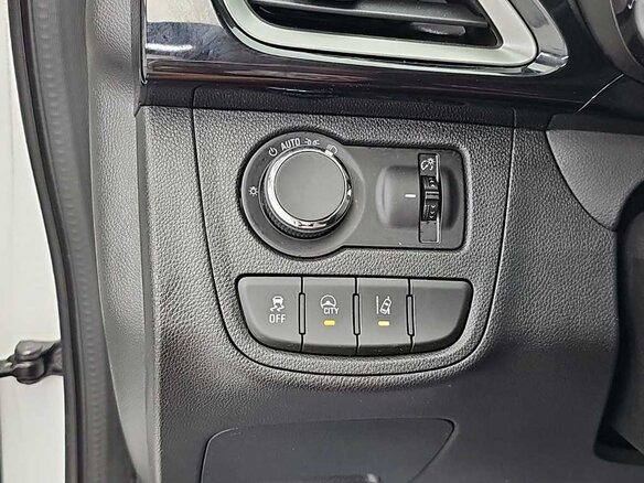2022 Chevrolet Spark IV Рестайлинг, белый, 950000 рублей - вид 6