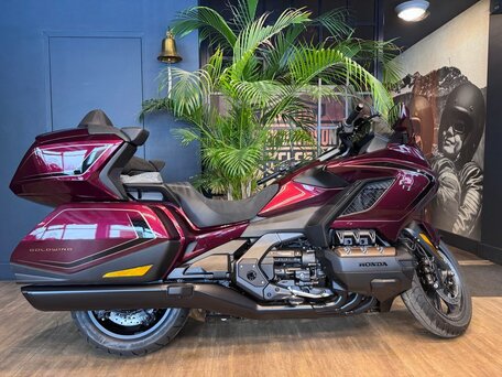 2025 Honda GL 1800 Gold Wing, пурпурный, 4600000 рублей, вид 1