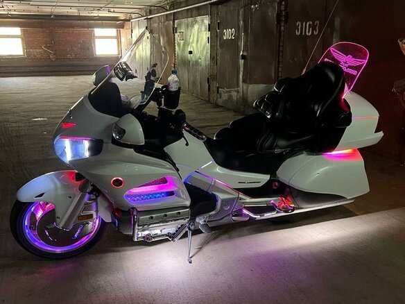 2017 Honda GL 1800 Gold Wing, белый, 2500000 рублей - вид 1