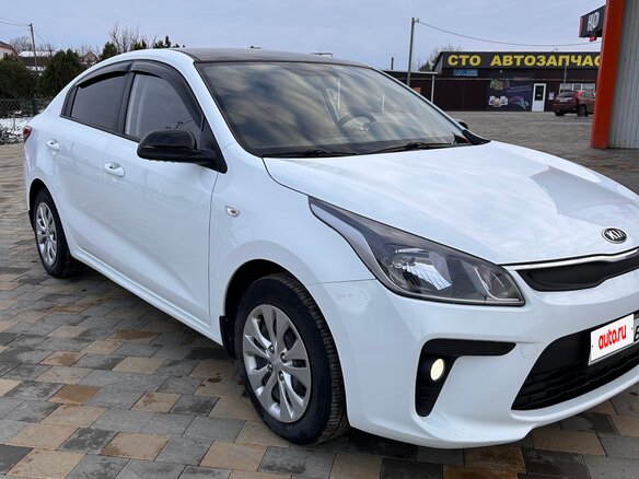2018 Kia Rio IV, белый, 1550000 рублей - вид 3