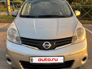 2013 Nissan Note I Рестайлинг, серебристый, 515000 рублей, вид 2