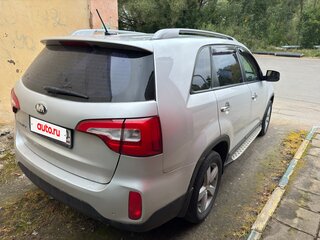 2014 Kia Sorento II Рестайлинг, серебристый, 1540000 рублей, вид 3