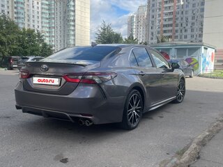 2021 Toyota Camry VIII (XV70) Рестайлинг, серый, 2350000 рублей, вид 5