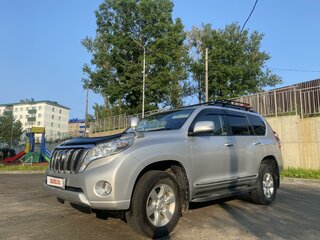 2015 Toyota Land Cruiser Prado 6-speed 150 Series Рестайлинг 1, серый, 4180000 рублей, вид 1