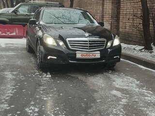 2010 Mercedes-Benz E-Класс 250 5G-Tronic IV (W212, S212, C207), чёрный, 1100000 рублей, вид 1