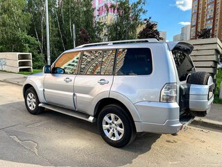 2011 Mitsubishi Pajero IV, серебристый, 2300000 рублей, вид 5