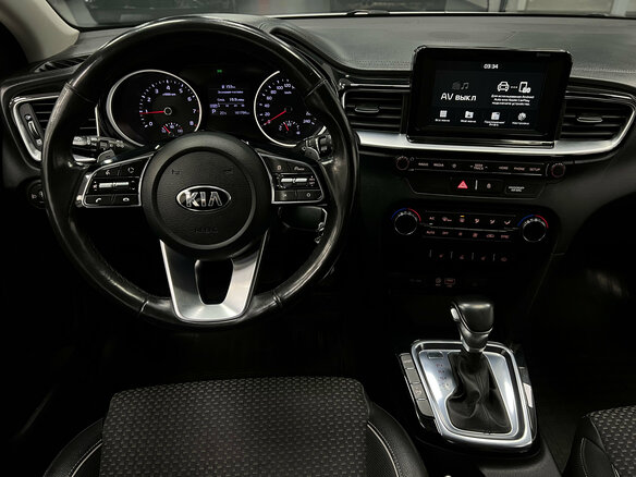 2018 Kia Ceed III, белый - вид 8