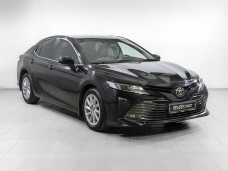 2021 Toyota Camry VIII (XV70), чёрный, 2625000 рублей, вид 3