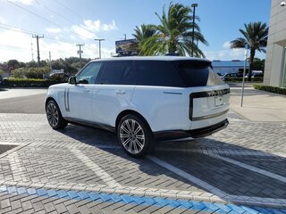 2024 Land Rover Range Rover P400 MHEV Long V, белый, 20801676 рублей, вид 3