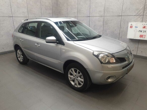 2011 Renault Koleos I, серый - вид 2