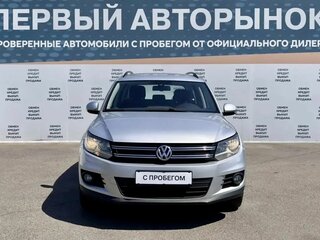 2014 Volkswagen Tiguan I Рестайлинг, серебристый, 1370000 рублей, вид 2
