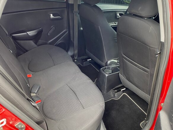 2016 Kia Rio III Рестайлинг, красный, 1150000 рублей - вид 7
