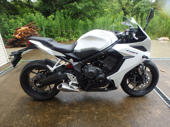 2023 Honda CBR 650R, белый, 1150000 рублей - вид 2