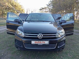 2010 Volkswagen Touareg II, чёрный, 2199000 рублей, вид 2