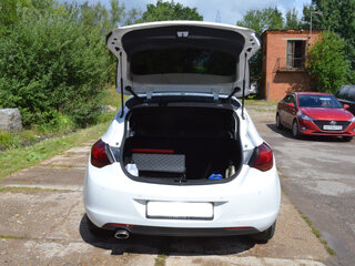 2012 Opel Astra J, белый, 630000 рублей, вид 4