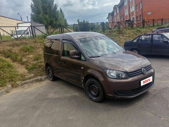 2011 Volkswagen Caddy III Рестайлинг, коричневый, 625000 рублей