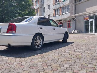 2003 Toyota Crown Majesta III (S170), белый, 1500000 рублей, вид 4