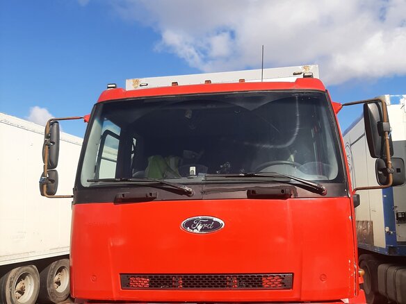 2008 Ford Cargo, красный, 2500000 рублей - вид 7