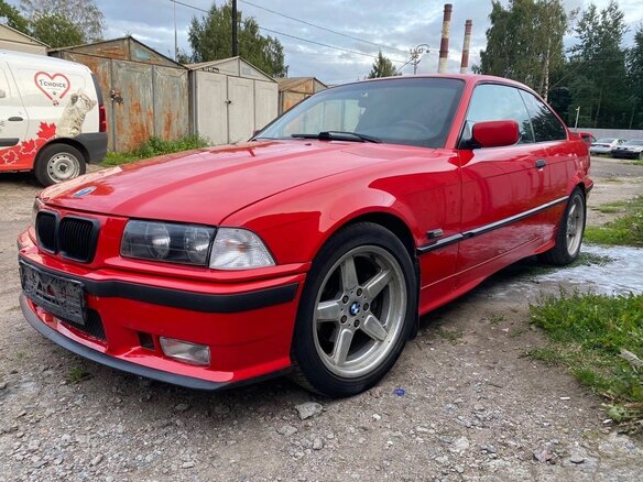 1997 BMW 3 серии 320i III (E36), красный