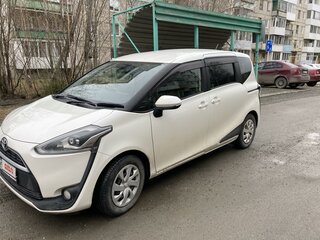 2018 Toyota Sienta II, белый, 1510000 рублей, вид 1