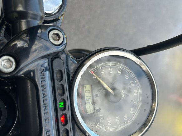 2011 Harley-Davidson Sportster 1200, чёрный, 700000 рублей - вид 15