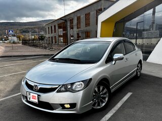 2010 Honda Civic Hybrid VIII Рестайлинг, серебристый, 1000000 рублей, вид 1