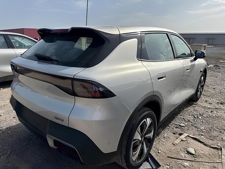 2026 Changan Qiyuan Q05 51.9 kWh II, серебристый, 2400000 рублей, вид 5