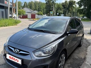 2013 Hyundai Solaris I, серый, 690000 рублей, вид 1
