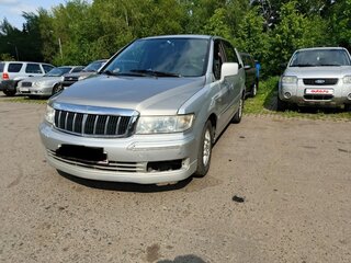 2001 Mitsubishi Space Wagon III, серебристый, 550000 рублей, вид 1