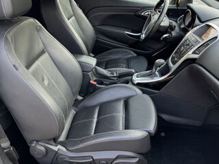 2013 Opel Astra GTC J Рестайлинг, жёлтый, 998000 рублей, вид 3