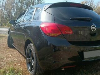 2010 Opel Astra J, чёрный, 500000 рублей, вид 3